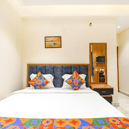 Fabhotel Prime The Golden Plaza - Nr Tarapith Temple Exterior photo